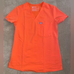 FIGS Catarina top & Zamora High Waisted Joggers in Sunset Orange